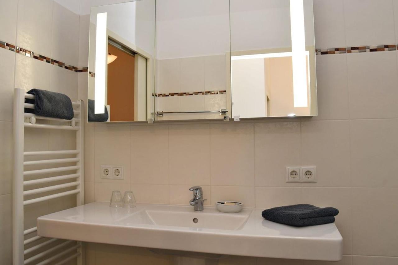 Grand Vienna City Center Apartment Екстериор снимка