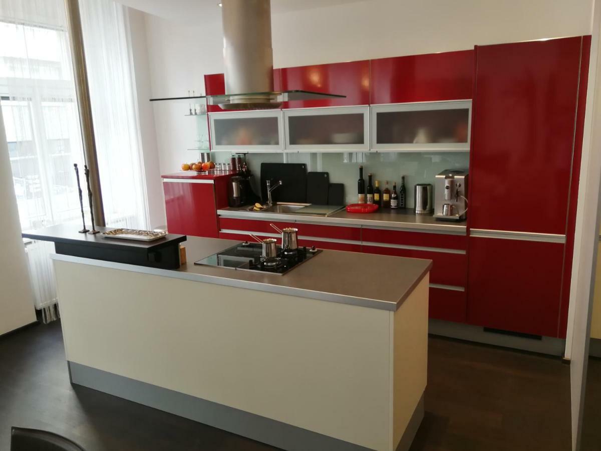 Grand Vienna City Center Apartment Екстериор снимка